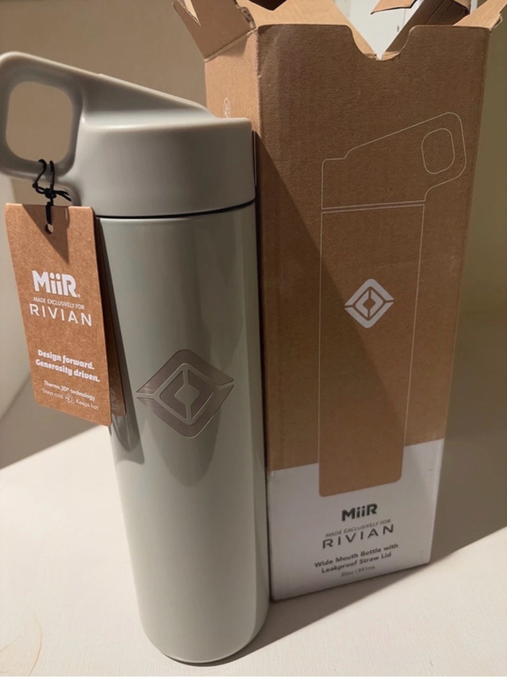 Rivian Branded Metal Waterbottle Green 20oz Insulated Bottle 20oz